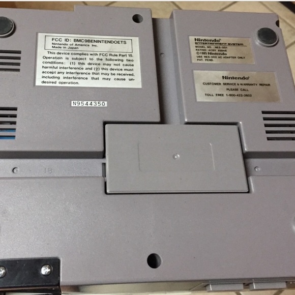 Original 1985 NES Nintendo Console With Games and Accessories All Included! - Picture 6 of 10